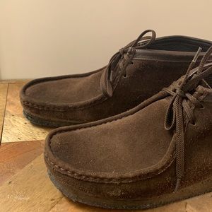 Clarks Wallabee Boot - Mens - Dark Brown Suede